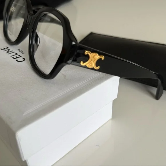 Celine Triomphe Glossy Black Eyewear with Case - Picture 3 of 5